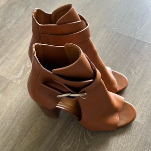 Chloe Leather Boots